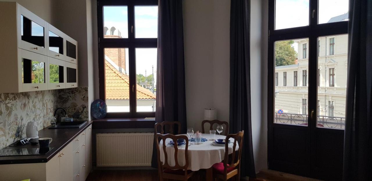 Astronomiczny Apartament , Mieszkanie 2 Pokojowe. Parking. Stary Toruń Buitenkant foto
