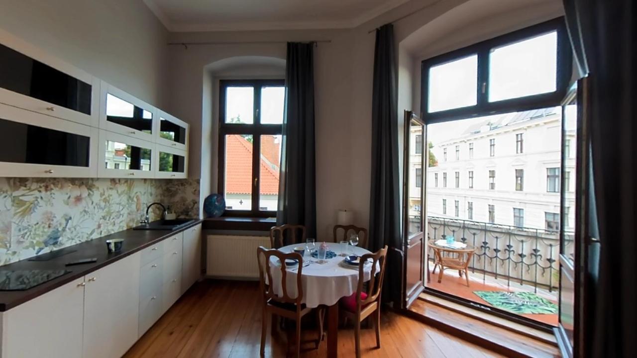 Astronomiczny Apartament , Mieszkanie 2 Pokojowe. Parking. Stary Toruń Buitenkant foto